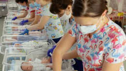 L'industria dell'utero in affitto prospera in Ucraina, nonostante la guerra
