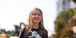 Greta Thunberg si è diplomata, ora basta «scioperi per il clima». Era ora