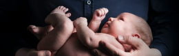 Utero in affitto. La Stampa offre “mamma surrogata”