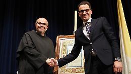 «AI come una clava, maneggiare con cura»: la lezione di Benanti a Bassano