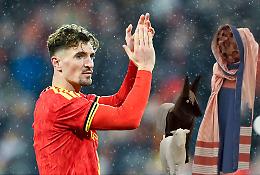 «Idiota reazionario» al calciatore belga che ha osato criticare il presepe di Bruxelles