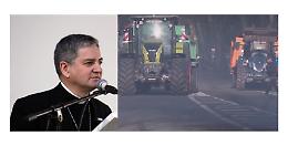 Un vescovo dalla parte dei trattori: &laquo;Senza di loro sarebbe una tragedia&raquo;