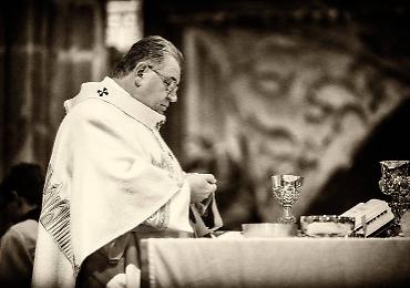 Marx, media e menzogna: la croce è la risposta Marx, media e menzogna: la croce è la risposta