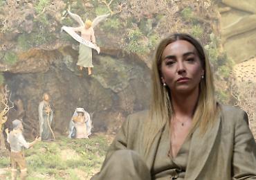 Contrordine compagni, alla fine Silvia Salis fa il presepe Contrordine compagni, alla fine Silvia Salis fa il presepe