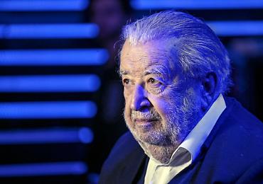 Pupi Avati: «Nel 1943 mio padre e mio nonno rischiarono la vita per farmi un presepe» Pupi Avati: «Nel 1943 mio padre e mio nonno rischiarono la vita per farmi un presepe»