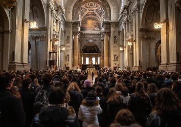 La tragedia di Crans Montana: perché lo psicologo non basta ai nostri ragazzi La tragedia di Crans Montana: perché lo psicologo non basta ai nostri ragazzi