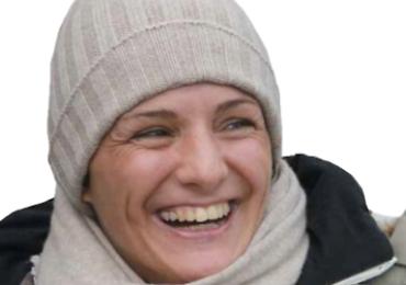 Convive con la Sla da 18 anni e scrive con gli occhi: «Più aumenta la sofferenza, più ho bisogno di Dio» Convive con la Sla da 18 anni e scrive con gli occhi: «Più aumenta la sofferenza, più ho bisogno di Dio»