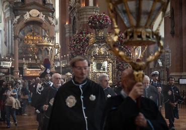 Allarme all&rsquo;asilo: sta passando la Madonna di San Luca