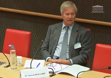 Perch&eacute; la fede di Bollor&eacute; spaventa la &ldquo;casta&rdquo; francese