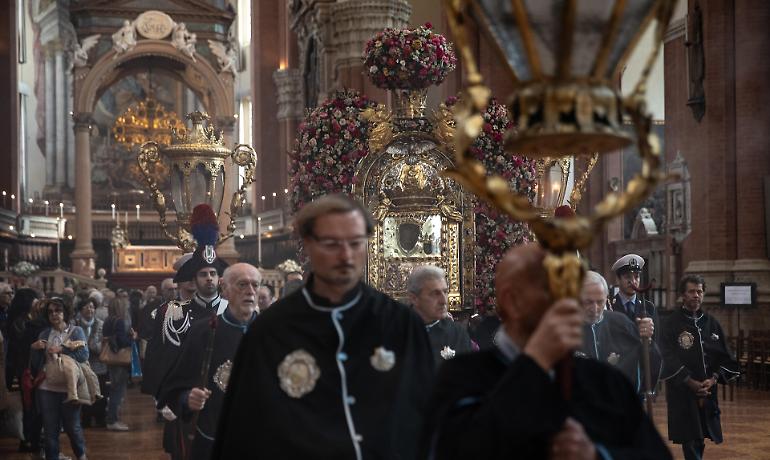 Allarme all&rsquo;asilo: sta passando la Madonna di San Luca