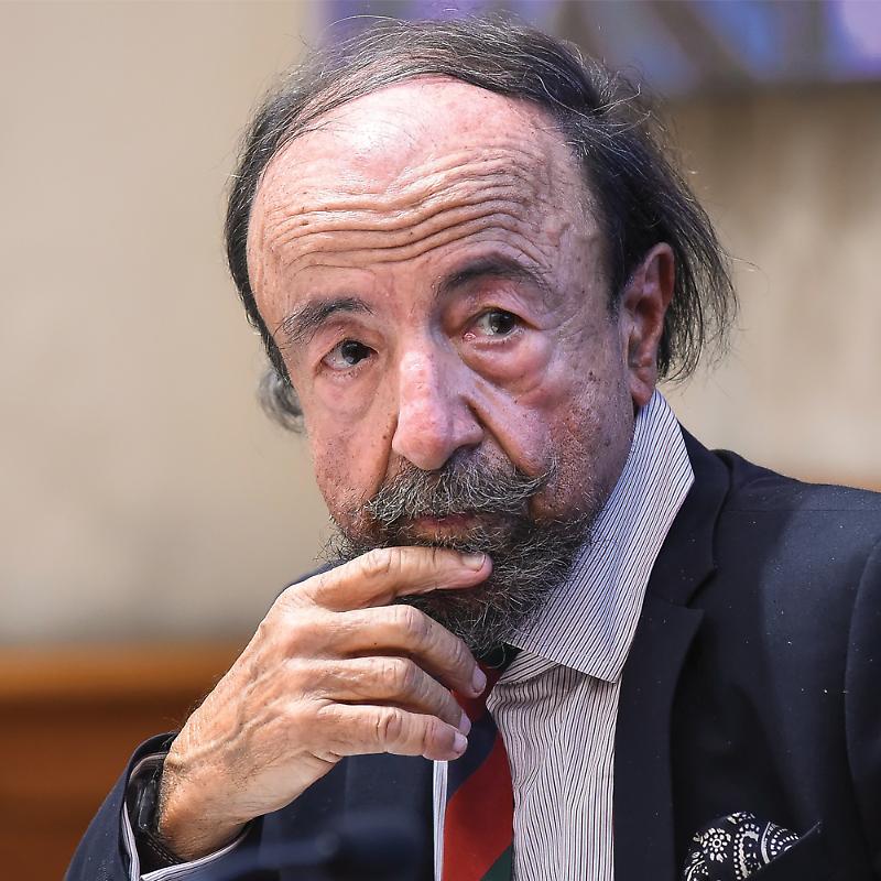 Claudio Rise╠Ç (1000X1000)