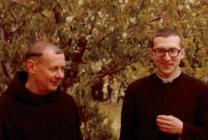 dom gerard 370 x 250