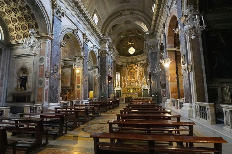 EMERGENZA CORONAVIRUS. ROMA SEMI DESERTA