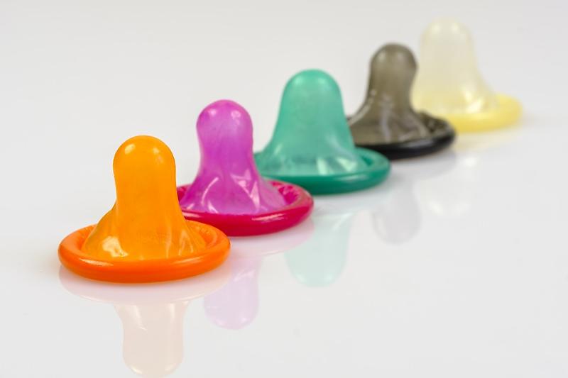 condoms-3112008_960_720