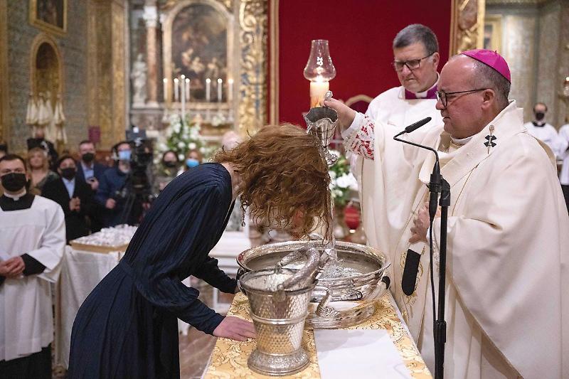 96481D70-6919-4CAA-A0E4-E32F4F586D81