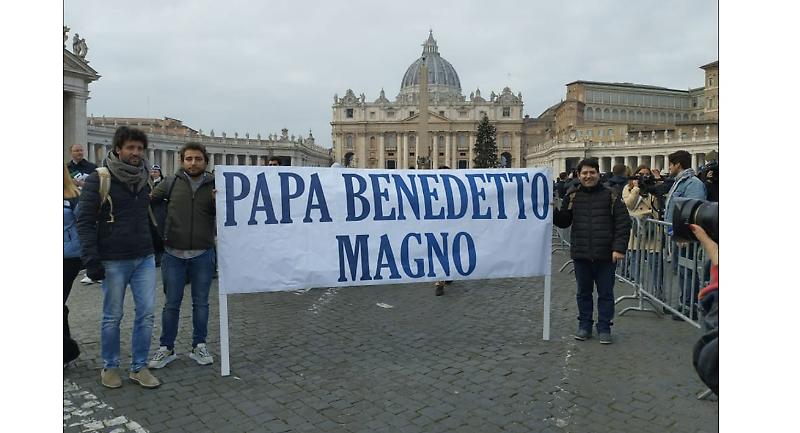 Il nostro omaggio a Benedetto XVI