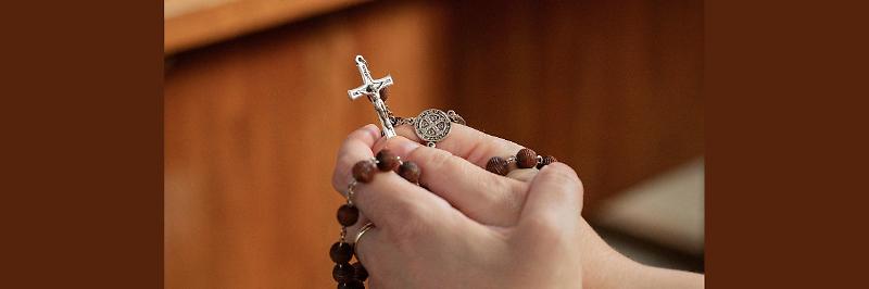 rosario-mani-preghiera
