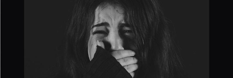 donna-angoscia-violenza