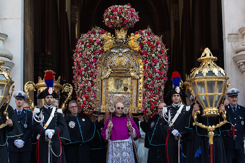Furto alla Madonna di San Luca: incredulit&agrave; e fede ferita nel cuore di Bologna