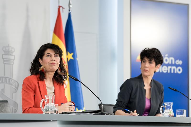 Spagna, il governo vuole l&rsquo;aborto in Costituzione