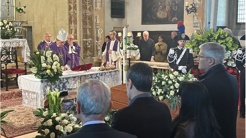 Funerale di Vittorio Messori: &laquo;Ges&ugrave; &egrave; il chiodo&raquo;, il toccante omaggio del vescovo Pompili