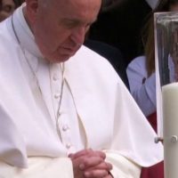Papa: A maggio maratona mondiale del Rosario per la fine della pandemia