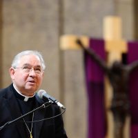 L’arcivescovo Gomez apre l’incontro dei vescovi Usa, dibattito sulla coerenza eucaristica