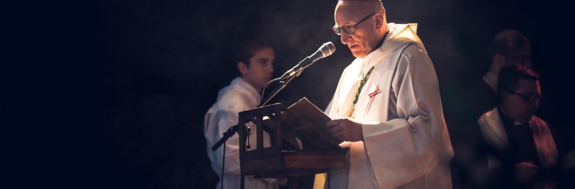 Mons. Rey: “Il cristianesimo trasformò la tomba in una culla, siamo portatori di speranza”
