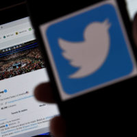 Non solo Trump, Twitter censura anche i cattolici