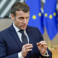 La scelta di Macron per obbligo vaccinale divide Italia e Europa
