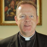 Vescovi irlandesi: «La missione della Chiesa non può essere sospesa a tempo indeterminato»