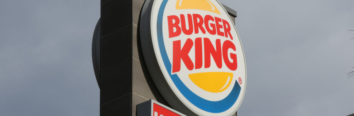 Manifesti blasfemi a Pasqua, Burger King si scusa dopo il boicottaggio social