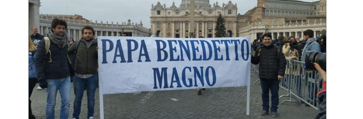 «Abbiamo voluto salutare Benedetto XVI, un padre nella fede»