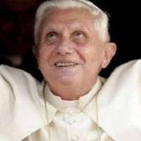 Benedetto XVI, un vescovo ne autorizza la preghiera per devozione privata
